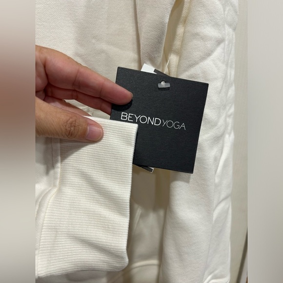 Beyond Yoga Men's Large Every Body Zip Front Hoodie Sweatshirt Fresh Snow NWT - Picture 4 of 7